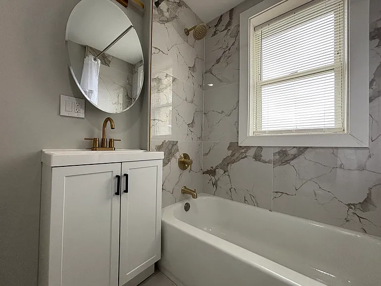 70-202 Circular Ave #303 — Photo 8