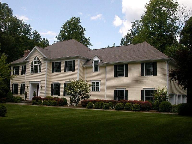Expansive Custom Colonial