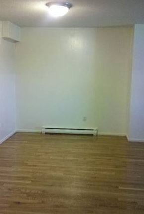 model unit dinning area