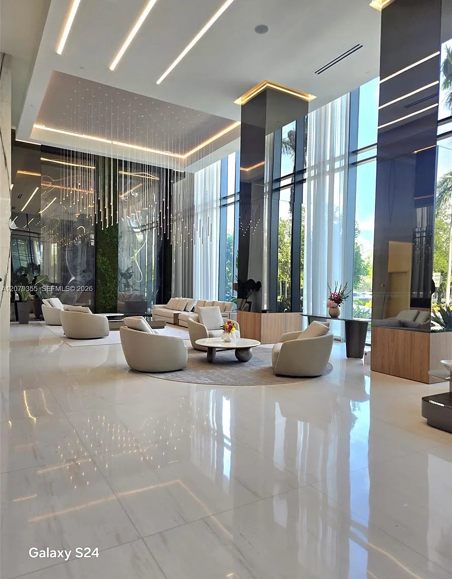 2 bed, 2.0 bath, $4,850 — Photo 1