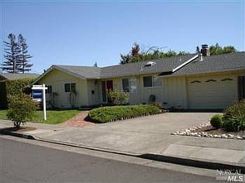 1st image of 11 Driftwood Ave