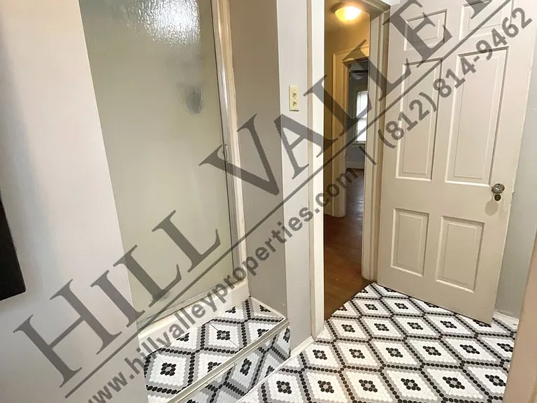 20 Jackson Blvd — Photo 21