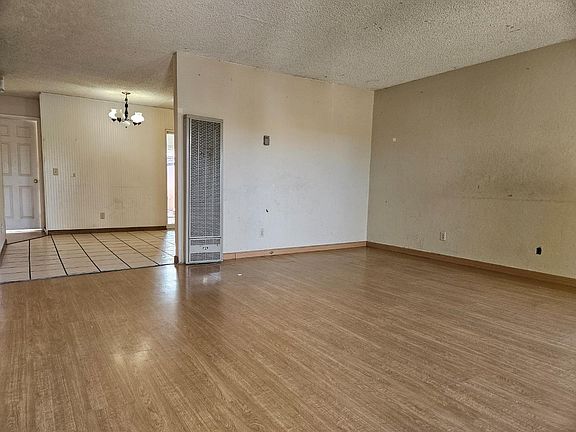 3rd image of 1390 Dornoch Ave