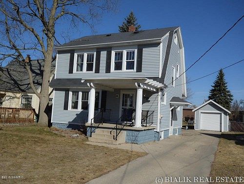 1st image of 39 Farnham St SE
