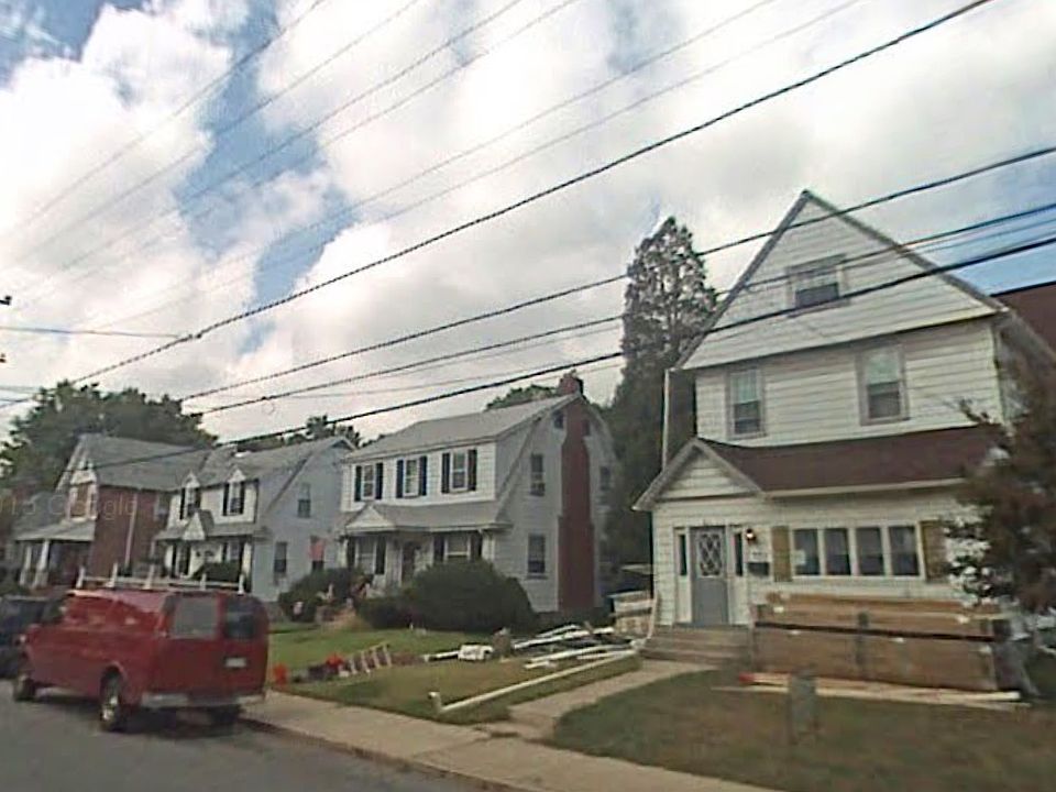 2nd image of 1296 Pennsylvania Ave