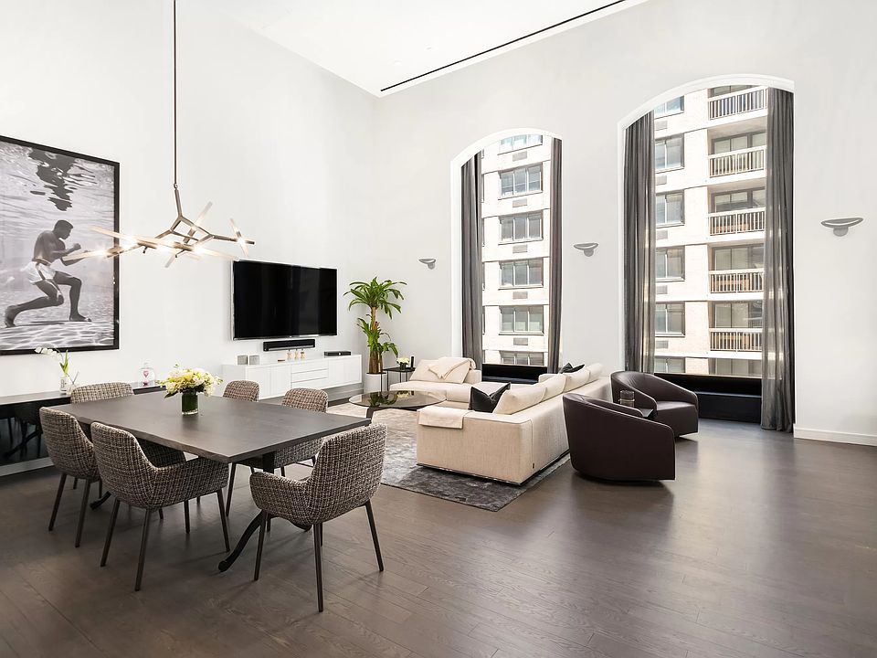 1st image of 15 Union Sq #13