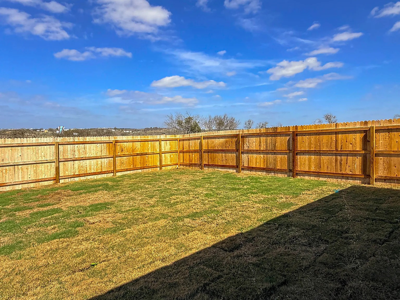 3 bed, 1360 sqft, $1,700 — Photo 3