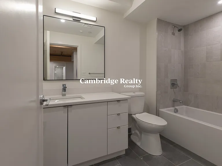 11 Lenox St #401T — Photo 8