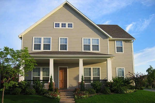 1st image of 1726 Auburn Dr