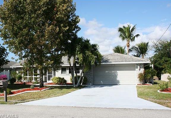 2nd image of 1117 SE 3rd St