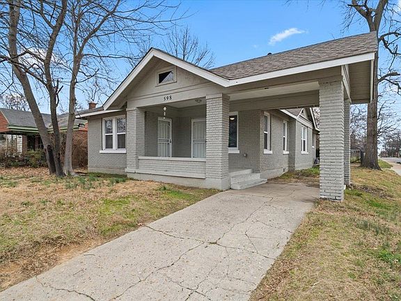 2nd image of 598 Spring St