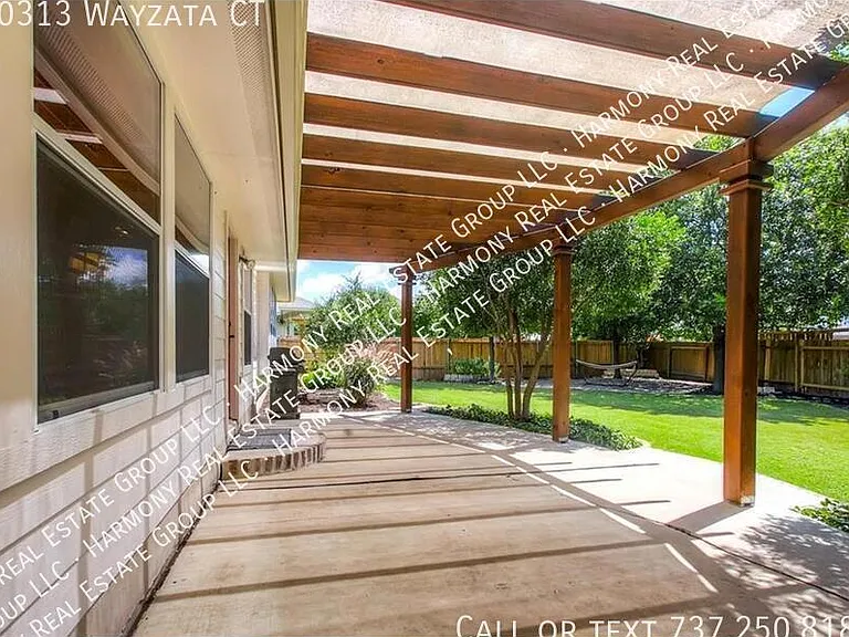 20313 Wayzata Ct — Photo 21