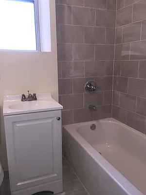 Rented by Immac Realty | media 25