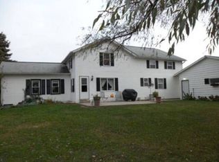 8855 Edson Rd, Capron, IL 61012