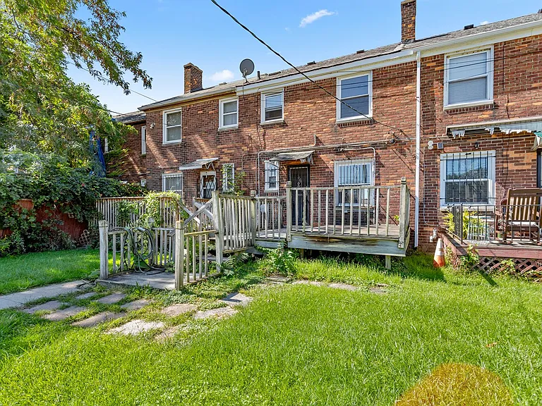 450 Marquette Dr — Photo 5