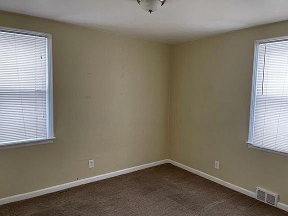 5th image of 1455 Sheridan Dr