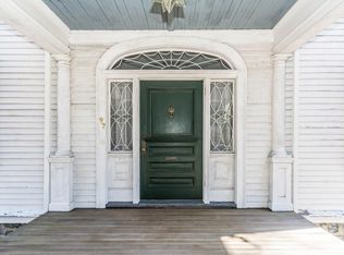 97 Prospect St, Reading, MA 01867