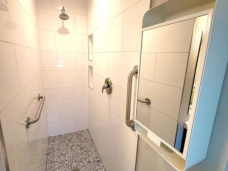 513 Balfour Dr — Photo 16