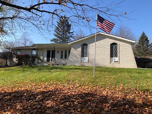 2553 Bullard Rd photo 1