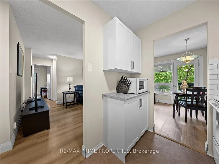 158 McArthur Ave #209 — Photo 6