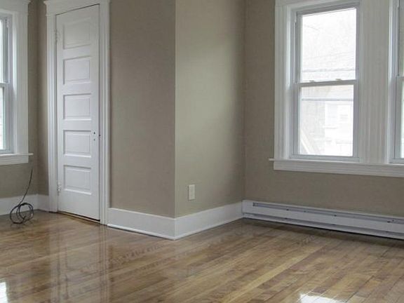 4th image of 613 Main St #2