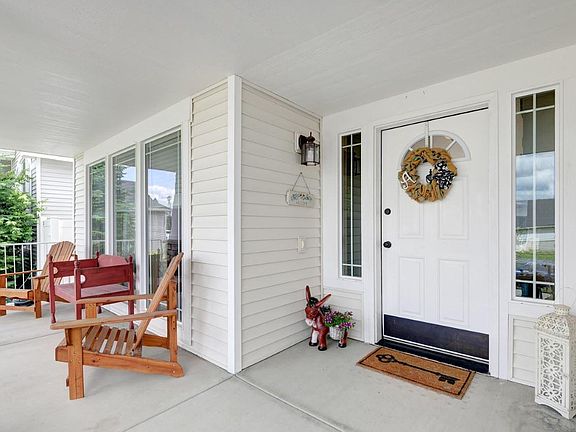 5th image of 6011 N Edgemont Ln