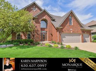 3811 Sunburst Ln, Naperville, IL 60564