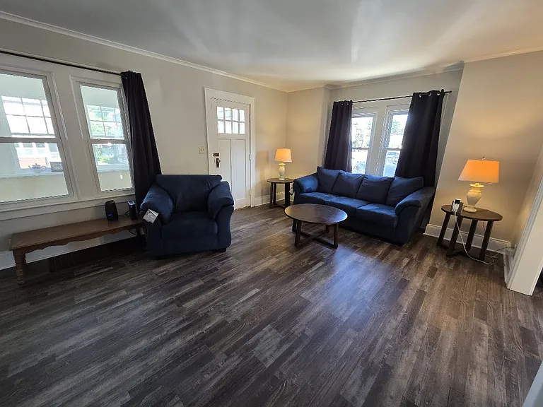 119 N Edwards Ave — Photo 4