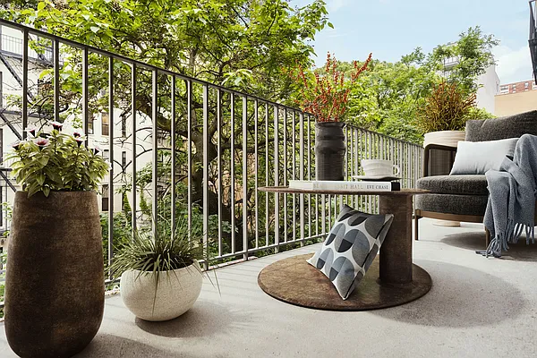 Sold by Compass | media 10