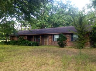 784 Myra McLain, Gloster, MS 39638