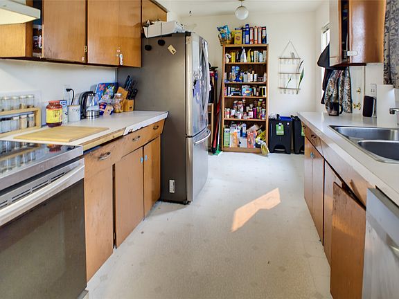 2nd image of 262 Holly Ave