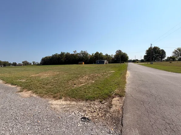 Clearfork Rd, Russell Springs, KY 42642