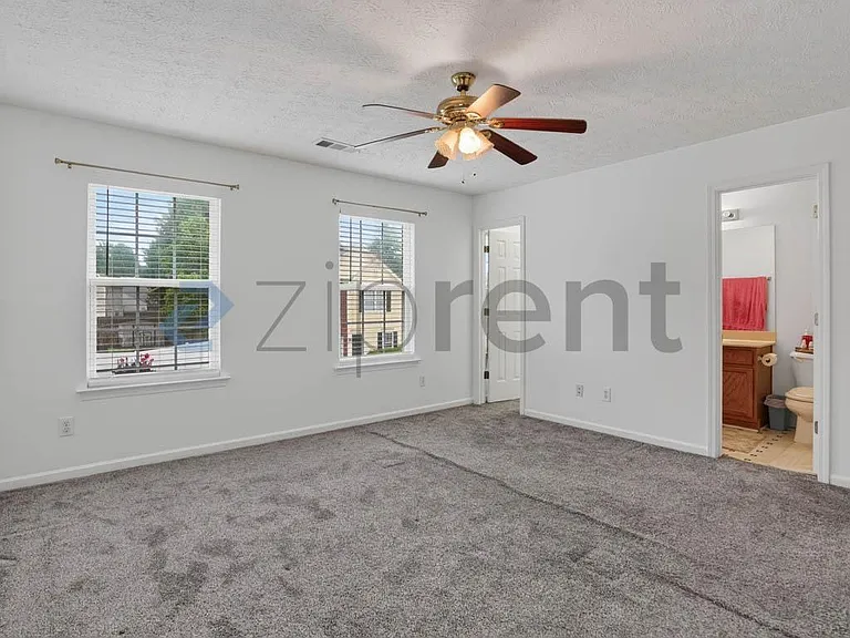 100 Oak Grove Pl — Photo 15