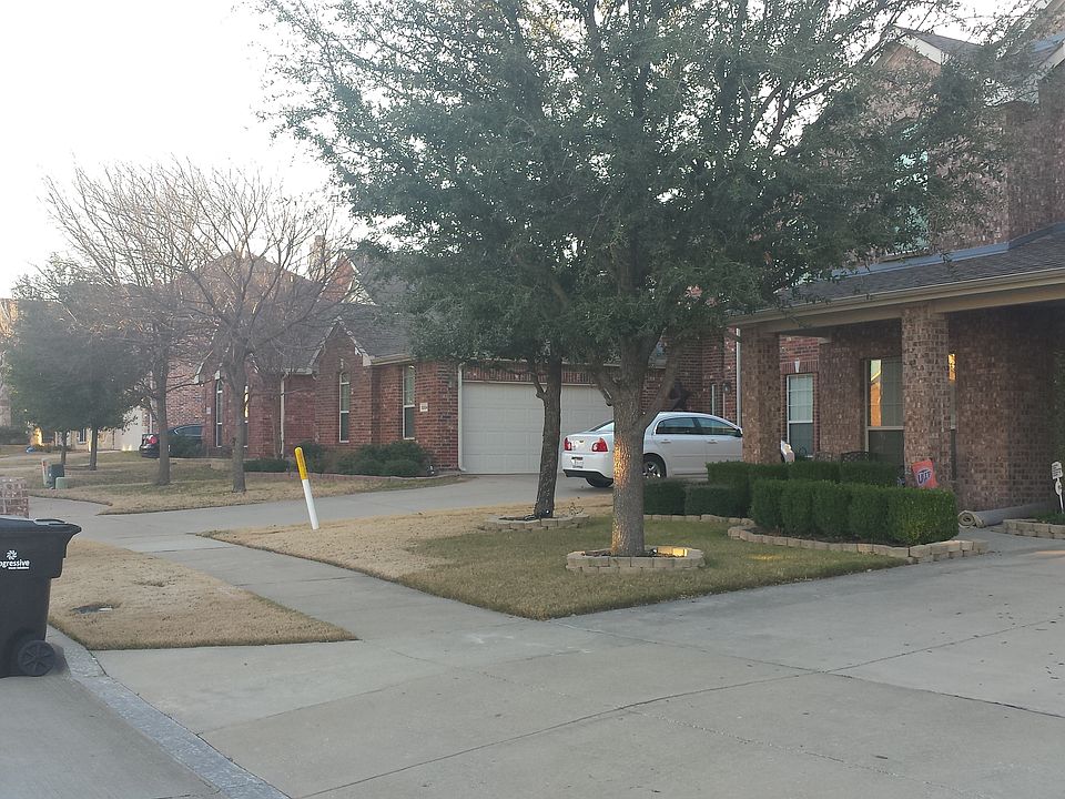 2nd image of 12786 Gardendale Dr