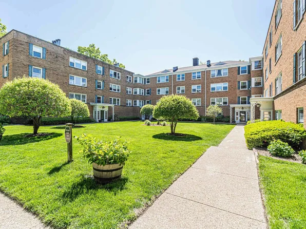 530 Michigan Ave APT 3E, Evanston, IL 60202