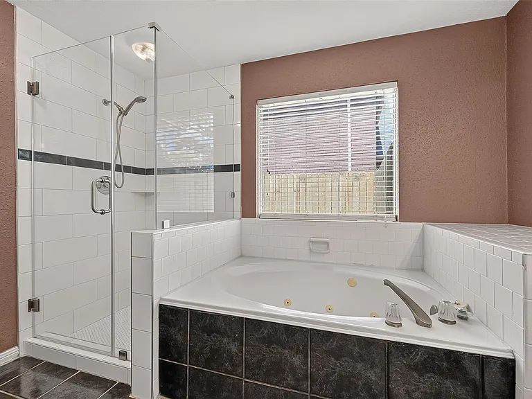 2922 Cotton Stock Dr — Photo 35