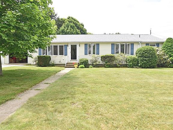 2nd image of 4 Highland Ave