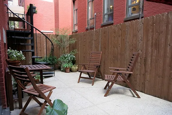 Sold by Corcoran | media 19