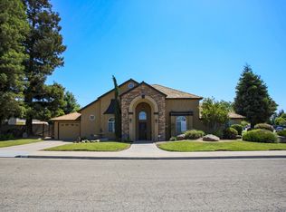 157 Canal Dr, Chowchilla, CA 93610