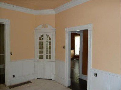 4th image of 2415 N 10th St