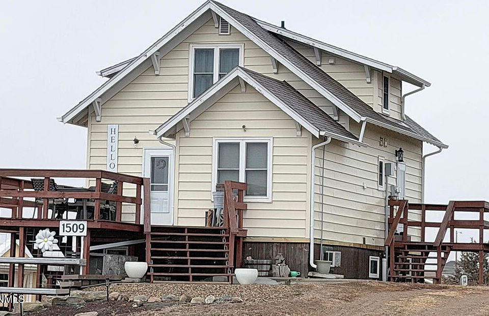 1st image of 1509 6th St SW