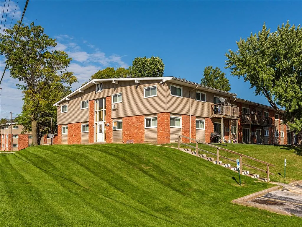 Oak Valley Apartments — Photo 3