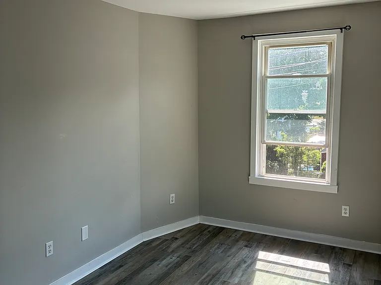 161 Caroline St #2 — Photo 14