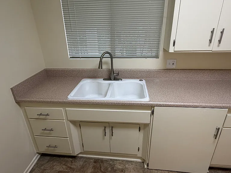 magnolia manor — Photo 20