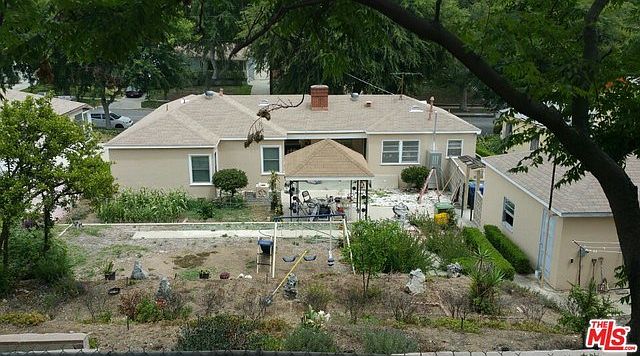 2nd image of 4415 Collis Ave