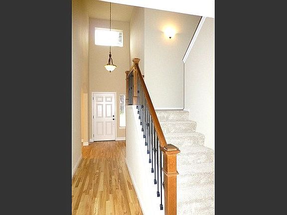 2nd image of 9102 191st St E