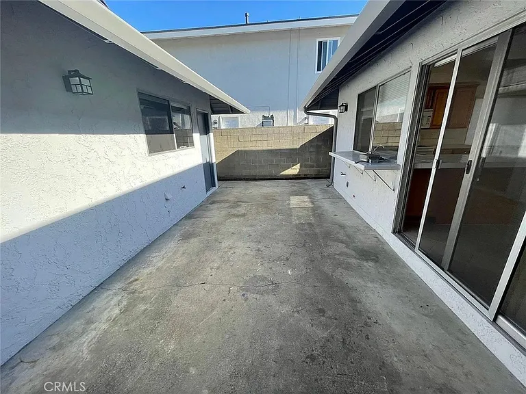 25372 Pacifica Ave — Photo 6