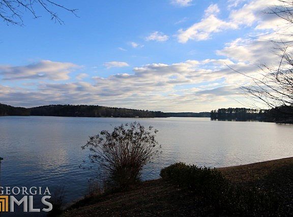 Expansive Big Water View