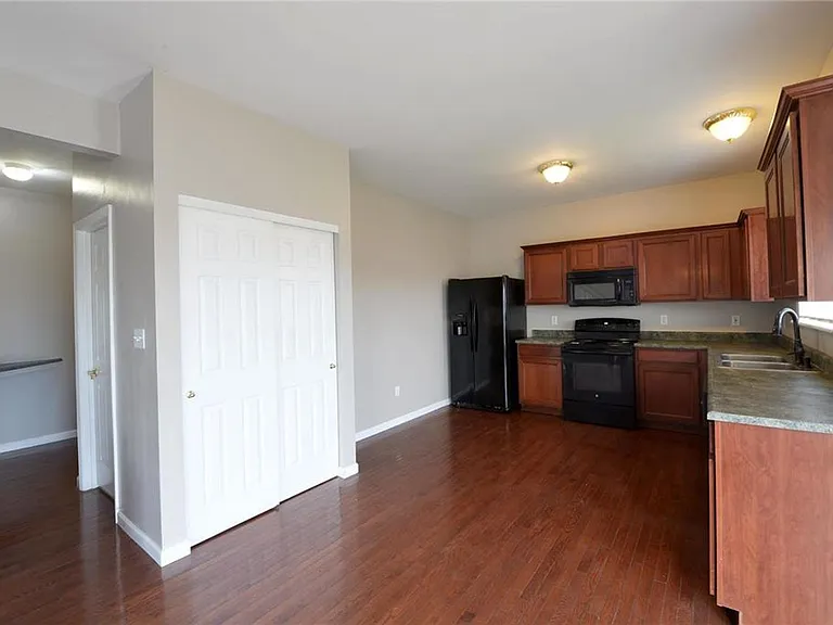 4644 Richmond Forest Dr — Photo 12