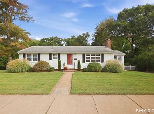 41 Crestwood Drive, Manchester, CT 06040